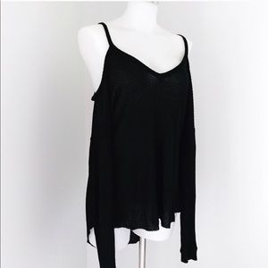 NWT Honey Punch Black Thermal Cold Shoulder Top